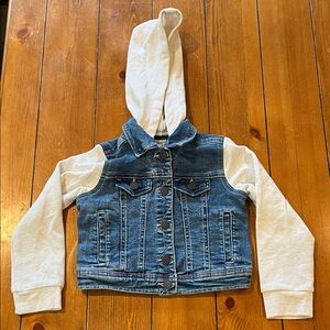NWT Tucker + Tate Vintage Wash Hooded Denim Jacket Heart Graphic Size Girls 4